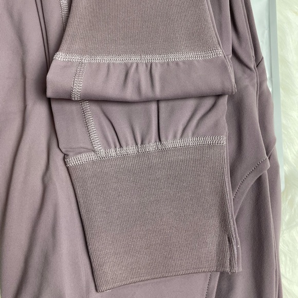 Alphalete Premium Pro Elite Joggers in Purple Dove Size Medium New with tags - Picture 8 of 11